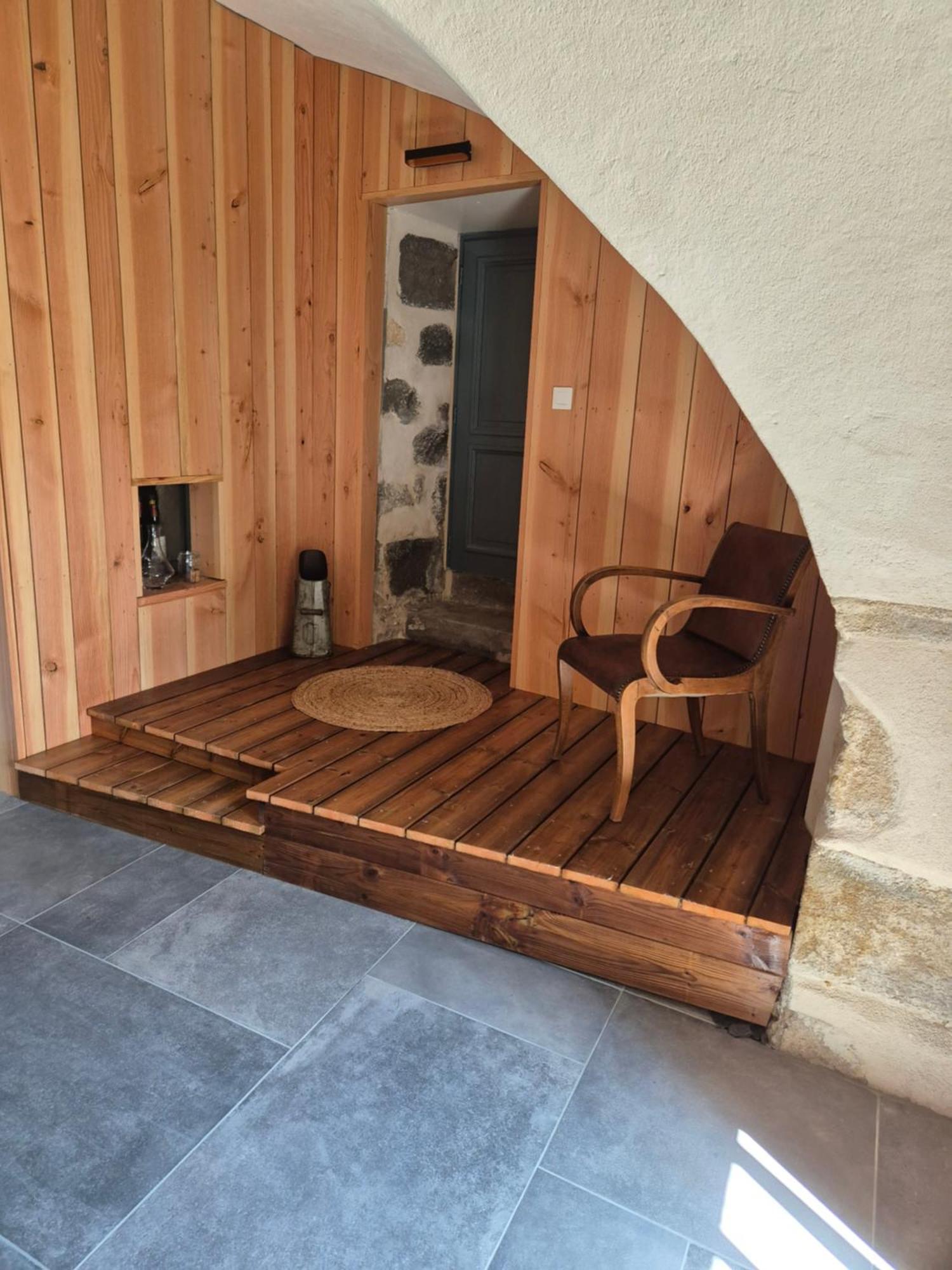 Cote Tour Bed and Breakfast Orcet Exteriör bild