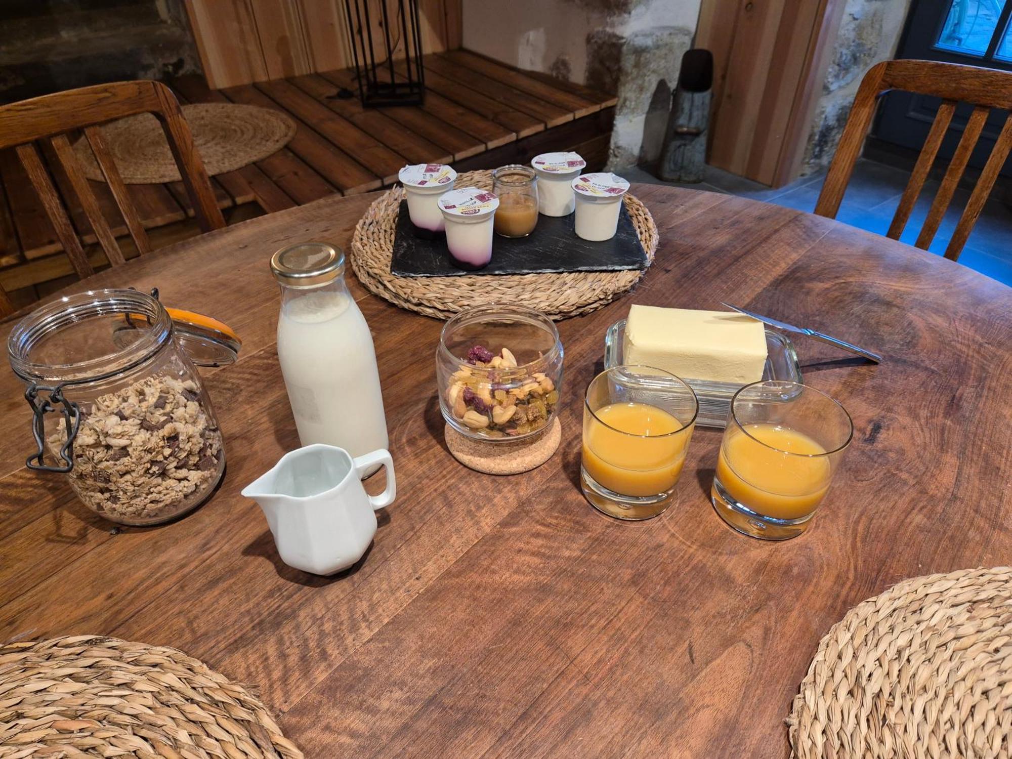 Cote Tour Bed and Breakfast Orcet Exteriör bild